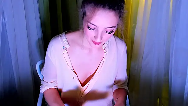 Snapshot of Lioneass chatting on 12.10.24 Lioneass online show from 12.10.24