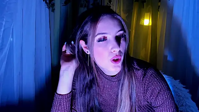 Snapshot of Lioneass chatting on 12.13.24 Lioneass online show from 12.13.24