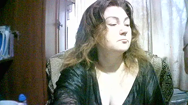 Madame-Butterfly online show from 10.13.25