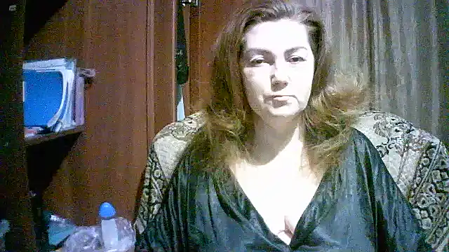 Madame-Butterfly online show from 10.20.25