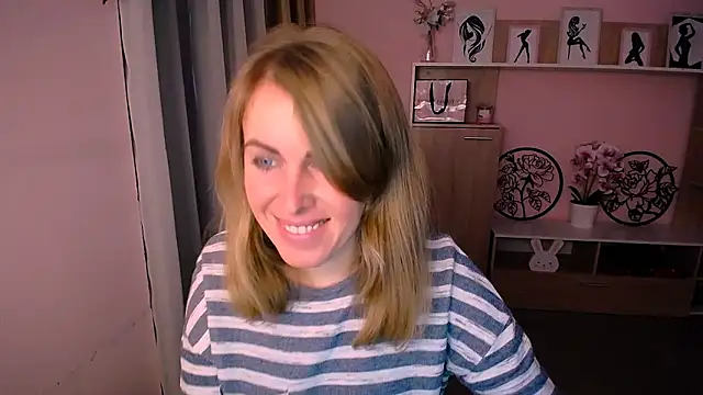 Snapshot of Hot_Milady chatting on 01.09.25 Hot Milady online show from 01.09.25