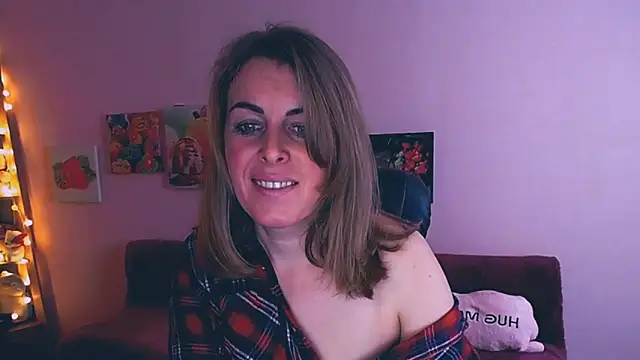 Snapshot of Hot_Milady chatting on 02.03.25 Hot Milady online show from 02.03.25