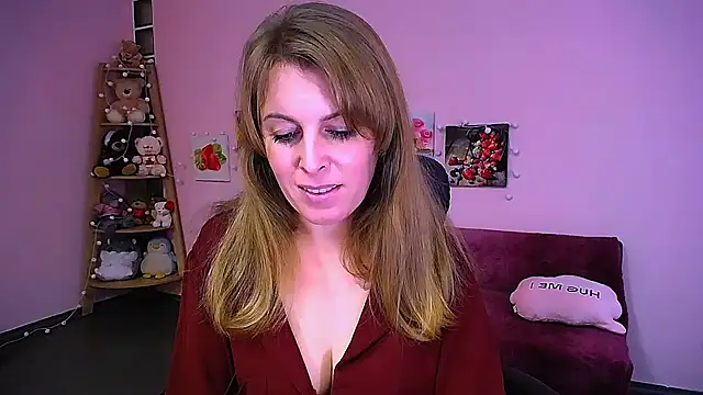 Hot Milady online show from 12.18.25