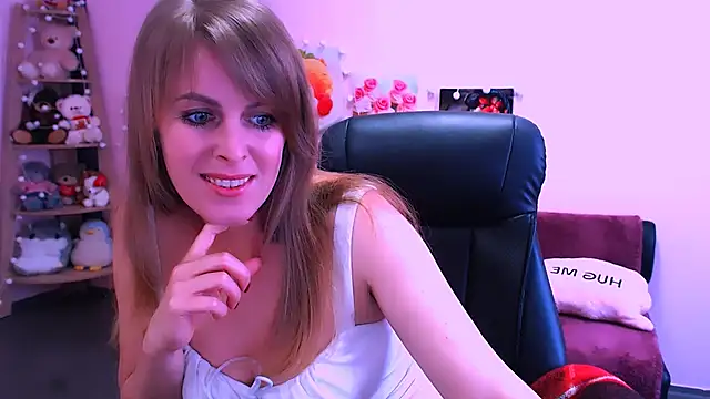 Hot Milady online show from 03.03.26