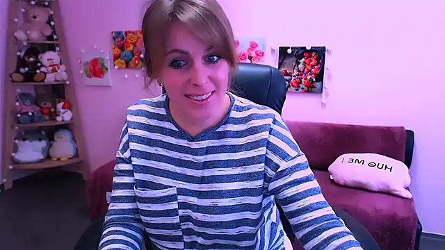 Hot Milady online show from 03.04.26