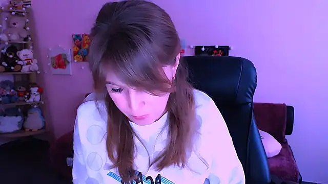 Hot Milady online show from 03.17.26