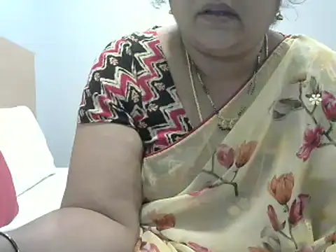 Snapshot of Naughty_Nityaa chatting on 01.07.25 Naughty Nityaa online show from 01.07.25