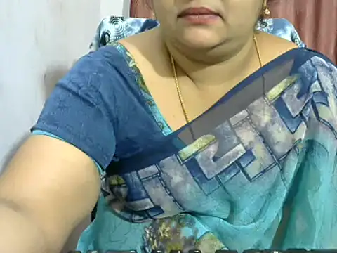 Snapshot of Naughty_Nityaa chatting on 01.17.25 Naughty Nityaa online show from 01.17.25