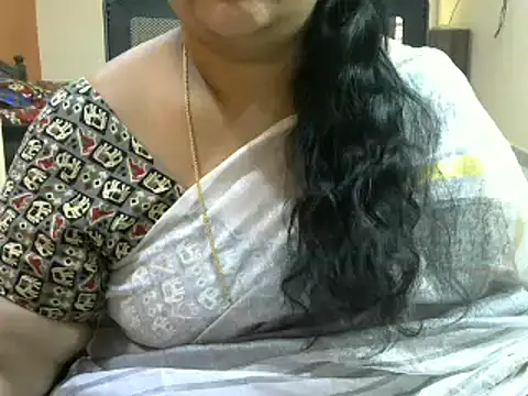 Snapshot of Naughty_Nityaa chatting on 02.17.25 Naughty Nityaa online show from 02.17.25