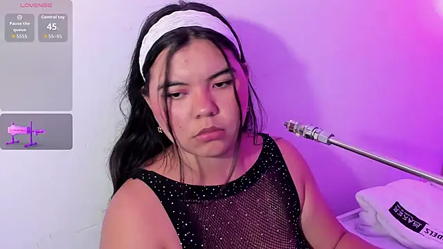 klhoe boobs online show from 03.25.26