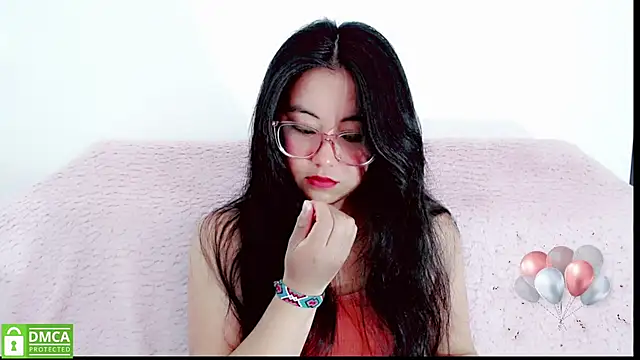 Snapshot of mariana_katto chatting on 10.23.25 mariana katto online show from 10.23.25