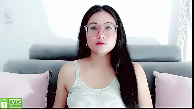 Snapshot of mariana_katto chatting on 11.06.25 mariana katto online show from 11.06.25