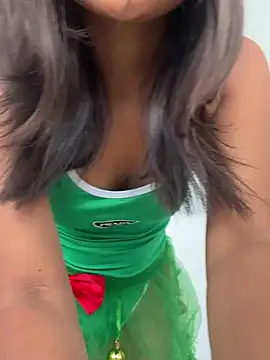 Snapshot of Mariangel_11 chatting on 12.24.24 Mariangel 11 online show from 12.24.24