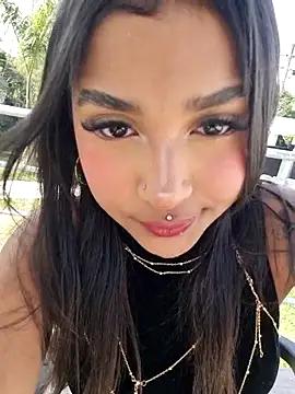 Snapshot of Mariangel_11 chatting on 09.11.25 Mariangel 11 online show from 09.11.25