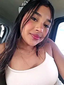 Snapshot of Mariangel_11 chatting on 10.06.25 Mariangel 11 online show from 10.06.25