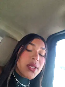 Snapshot of Mariangel_11 chatting on 10.20.25 Mariangel 11 online show from 10.20.25