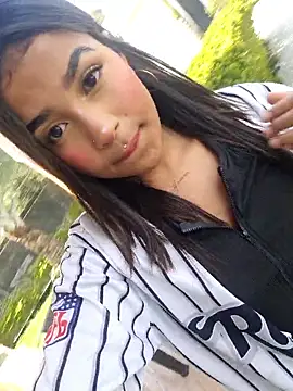 Snapshot of Mariangel_11 chatting on 10.30.25 Mariangel 11 online show from 10.30.25