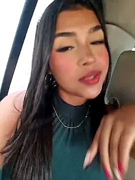 Snapshot of Mariangel_11 chatting on 11.21.25 Mariangel 11 online show from 11.21.25