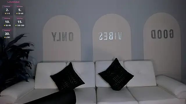 ValeriaRoldanX online show from 06.24.26