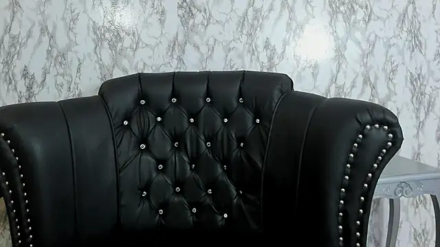 Snapshot of Miamontoya chatting on 01.31.25 Miamontoya online show from 01.31.25