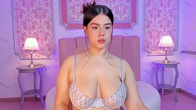 Snapshot of Miamontoya chatting on 02.28.25 Miamontoya online show from 02.28.25