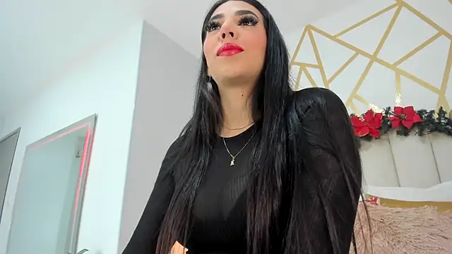 Snapshot of StaceyJones1 chatting on 12.28.24 StaceyJones1 online show from 12.28.24