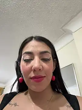 Snapshot of StaceyJones1 chatting on 03.12.25 StaceyJones1 online show from 03.12.25