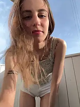 HellPeach online show from 03.15.25