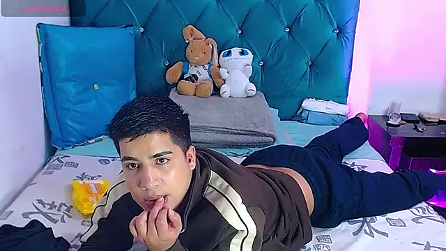 Snapshot of Randy_horny chatting on 03.05.25 Randy horny online show from 03.05.25