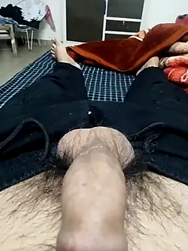 Snapshot of weeif chatting on 03.09.25 weeif online show from 03.09.25