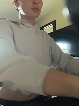 Snapshot of YourFavTwinkie chatting on 03.30.26 YourFavTwinkie online show from 03.30.26