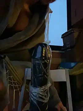 Snapshot of dann1111 chatting on 11.15.25 dann1111 online show from 11.15.25