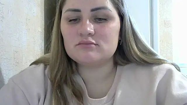 Snapshot of Honeydew-Waves chatting on 12.04.24 Honeydew-Waves online show from 12.04.24