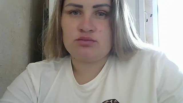 Snapshot of Honeydew-Waves chatting on 09.15.25 Honeydew-Waves online show from 09.15.25