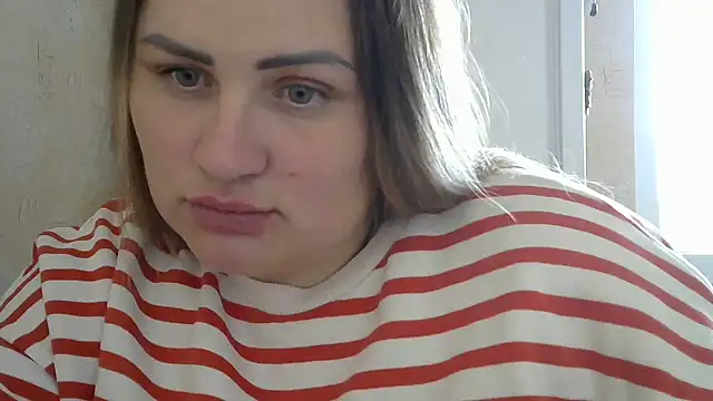 Snapshot of Honeydew-Waves chatting on 10.14.25 Honeydew-Waves online show from 10.14.25