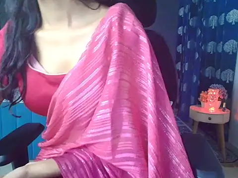 Snapshot of CUTE_princess_143 chatting on 09.09.25 CUTE princess 143 online show from 09.09.25