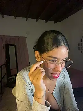 Snapshot of Arteatenea__ chatting on 02.02.25 Arteatenea online show from 02.02.25