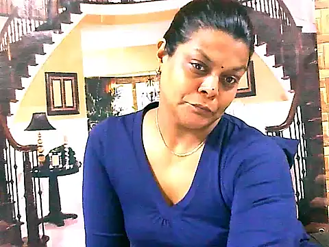 Snapshot of indianCherryPie chatting on 09.23.25 indianCherryPie online show from 09.23.25