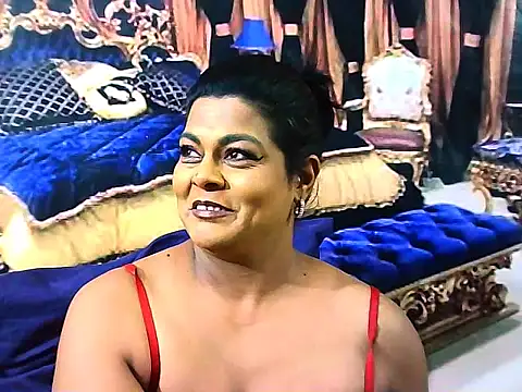 Snapshot of indianCherryPie chatting on 10.25.25 indianCherryPie online show from 10.25.25