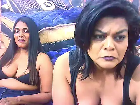 Snapshot of indianCherryPie chatting on 11.07.25 indianCherryPie online show from 11.07.25