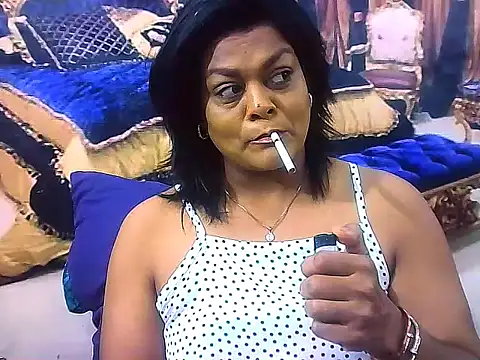 Snapshot of indianCherryPie chatting on 11.13.25 indianCherryPie online show from 11.13.25