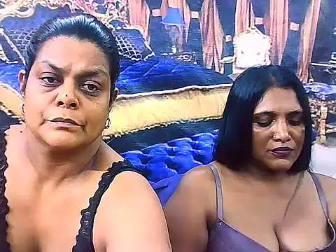 Snapshot of indianCherryPie chatting on 11.23.25 indianCherryPie online show from 11.23.25