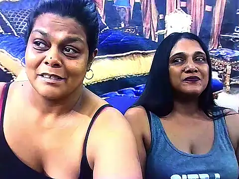 Snapshot of indianCherryPie chatting on 11.24.25 indianCherryPie online show from 11.24.25