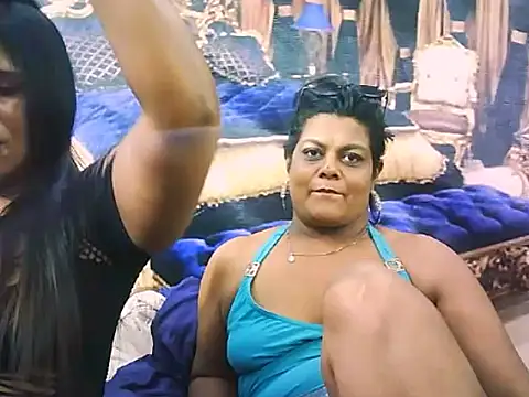 Snapshot of indianCherryPie chatting on 11.26.25 indianCherryPie online show from 11.26.25