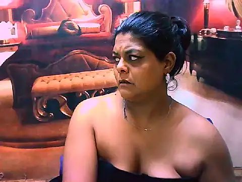 Snapshot of indianCherryPie chatting on 04.07.26 indianCherryPie online show from 04.07.26