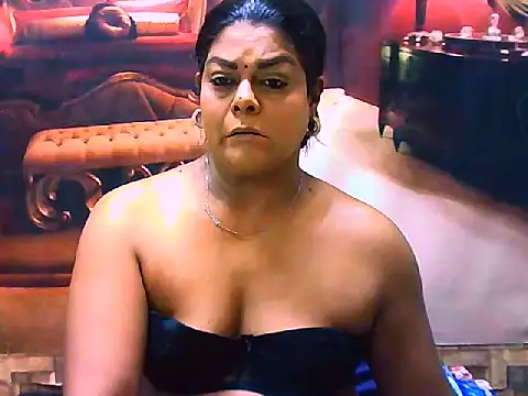 Snapshot of indianCherryPie chatting on 04.12.26 indianCherryPie online show from 04.12.26