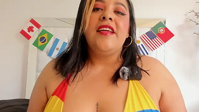 Snapshot of brendamaz chatting on 06.15.26 brendamaz online show from 06.15.26