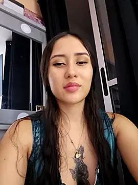 Snapshot of Selena_blake chatting on 11.05.25 Selena blake online show from 11.05.25