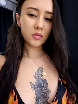 Snapshot of Selena_blake chatting on 11.28.25 Selena blake online show from 11.28.25