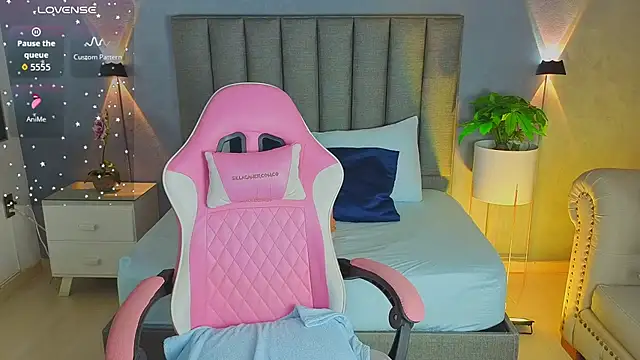 angelica dymond online show from 10.31.25